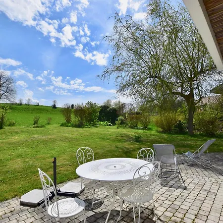 Charmante Maison Familiale, Animaux Admis, Parking, Chauffage Au Sol, Poele A Granules - Fr-1-498-93